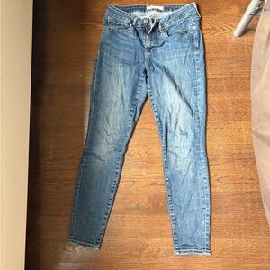 GAP Women's Skinny Jeans in Blue